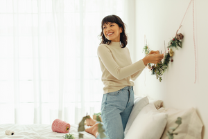 Unwrapping Joy: Hosting This Holiday Season Made Effortless in 5 Simple Steps