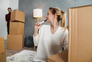 Say Goodbye to Move-Out Mayhem: Your Apartment Cleaning Checklist for a Stress-Free Farewell